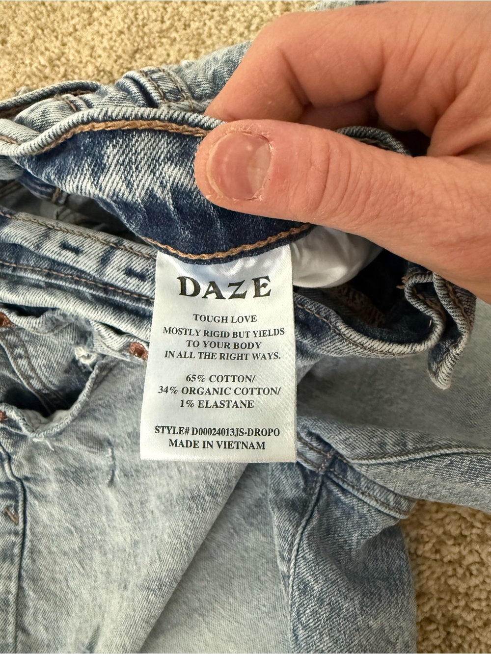 Daze Organic Cotton Distressed Jean Shorts Size 27 - Picture 3 of 3